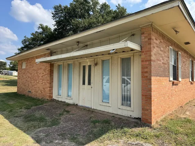 $140,000 | 552 East Commerce Street, Fairfield, TX 75840