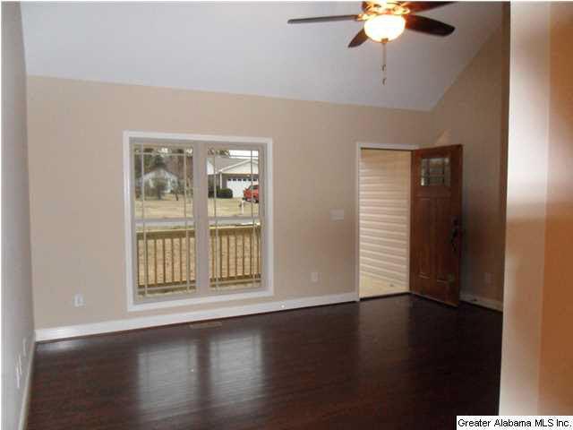 305 Watson Way Gardendale, AL 35071 - Photo 5 of 30