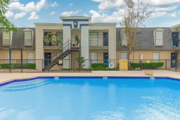 $1,205 | 3001 Hillcroft Street, Unit G0504, Houston, TX 77057