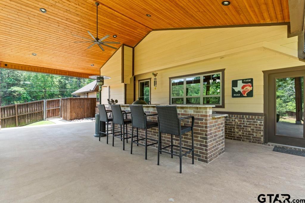 449 Greenhill Road Longview, TX 75605 - Photo 4 of 48 a view of an outdoor space with seating area