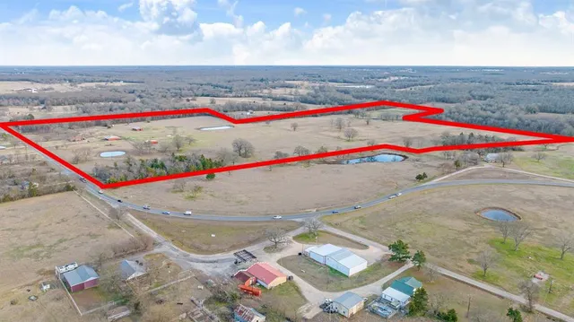 $924,900 | 9216 Farm Road 195, Paris, TX 75462