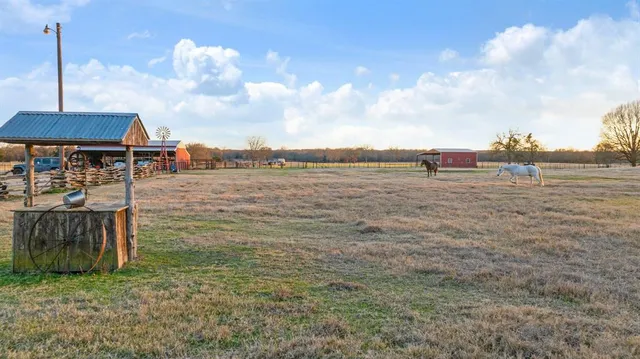 $924,900 | 9216 Farm Road 195, Paris, TX 75462