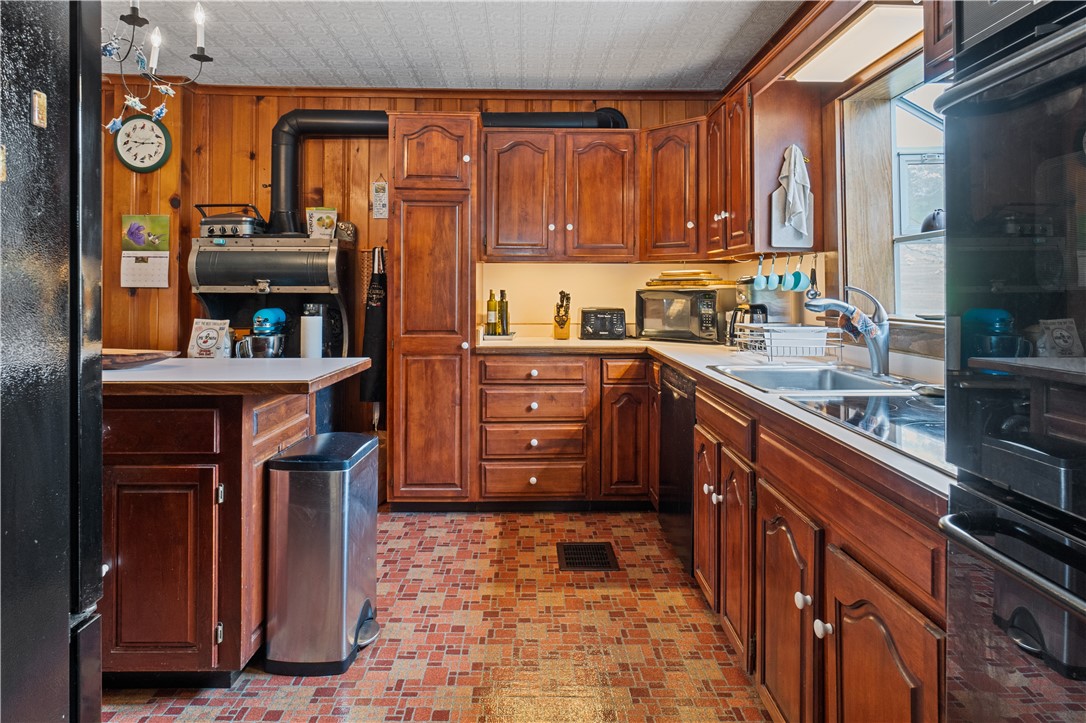 1096 West Lake Road Jerusalem, NY 14418 - Photo 20 of 49