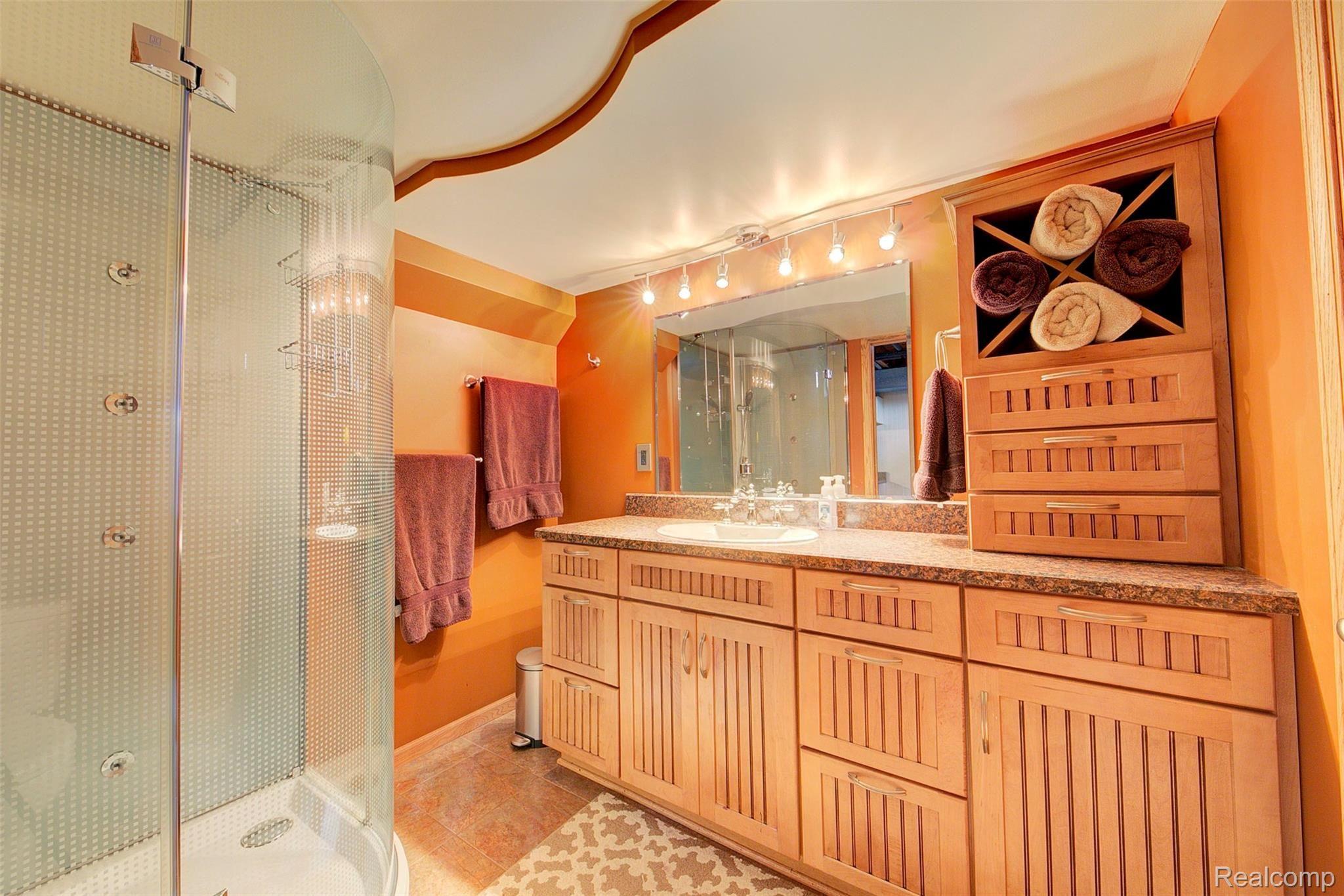 44151 Arlington Road Canton, MI 48187 - Photo 25 of 29 25 Basement Full Bath.jpg