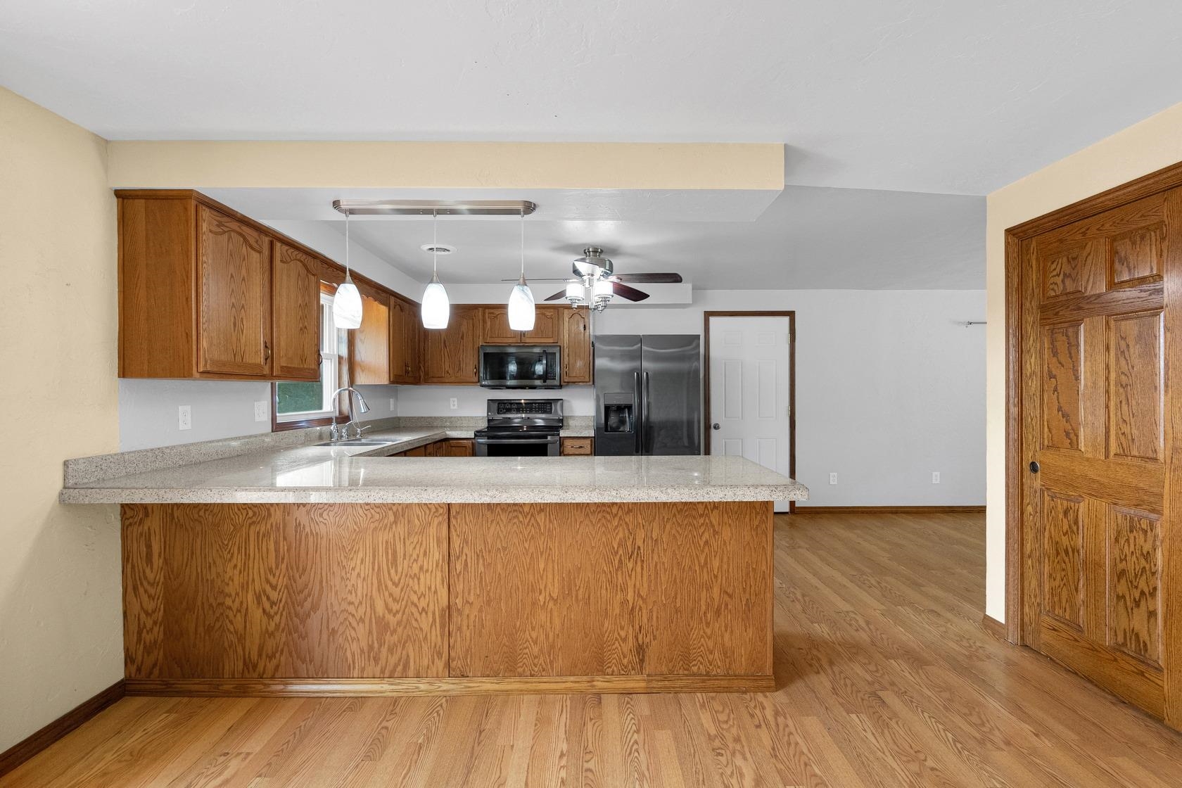 3747 Stream Road Green Bay, WI 54313 - Photo 15 of 48 Gallery Image 15