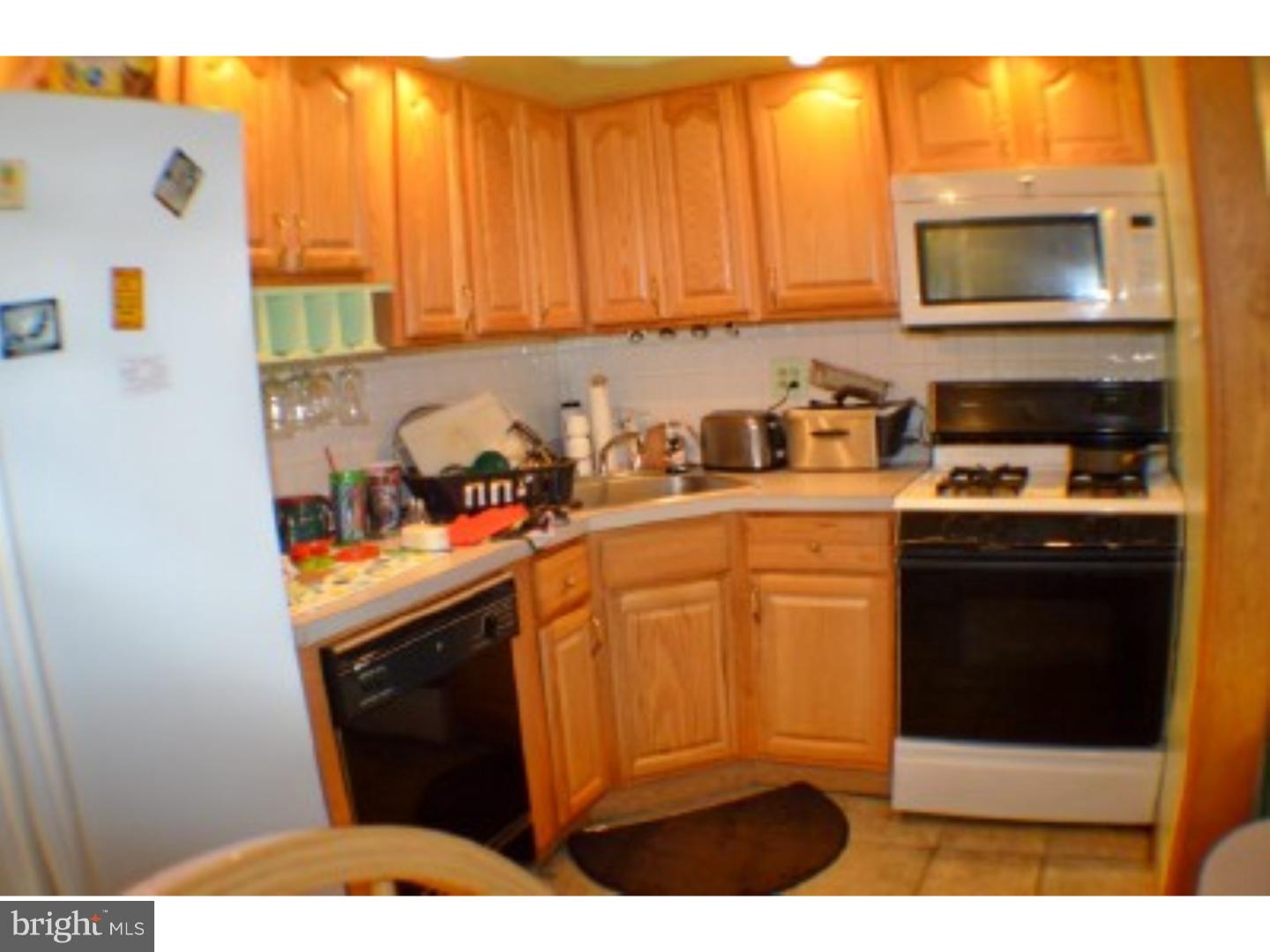871 West Browning Road Bellmawr, NJ 08031 - Photo 6 of 18 Kitchen