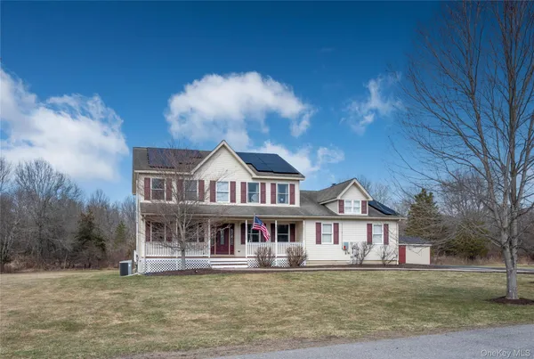 $749,900 | 4 Natchu Court, Salisbury Mills, NY 12577