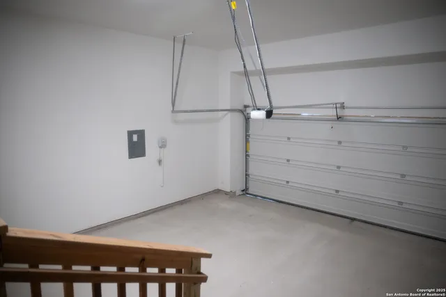 $3,000 | 25043 Las Pilas, San Antonio, TX 78261