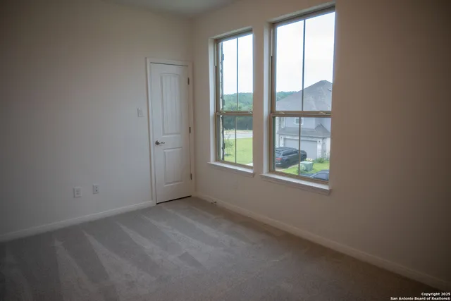 $3,000 | 25043 Las Pilas, San Antonio, TX 78261