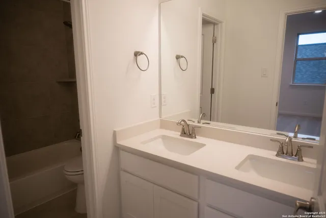 $3,000 | 25043 Las Pilas, San Antonio, TX 78261