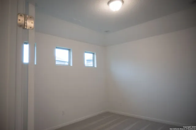 $3,000 | 25043 Las Pilas, San Antonio, TX 78261