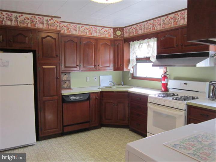 1 Stagecoach Road Vincentown, NJ 08088 - Photo 9 of 21 Hallway