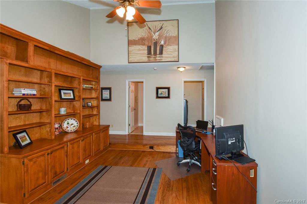 1901 Carmel Ridge Road Charlotte, NC 28226 - Photo 14 of 24 Gallery Image 14