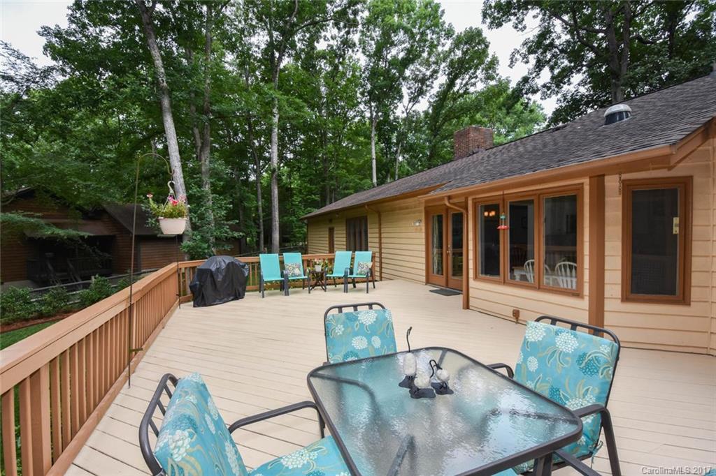 1901 Carmel Ridge Road Charlotte, NC 28226 - Photo 22 of 24 Gallery Image 22
