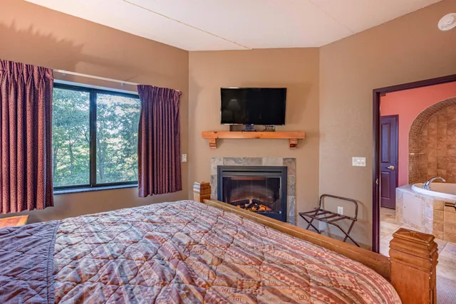 $214,900 | 2411 River Wisconsin Dells Wi 53965, Unit 2251, Wisconsin Dells, WI 53965