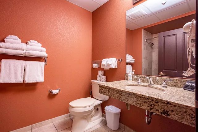 $214,900 | 2411 River Wisconsin Dells Wi 53965, Unit 2251, Wisconsin Dells, WI 53965