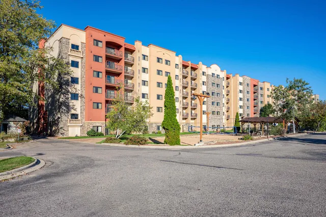 $214,900 | 2411 River Wisconsin Dells Wi 53965, Unit 2251, Wisconsin Dells, WI 53965