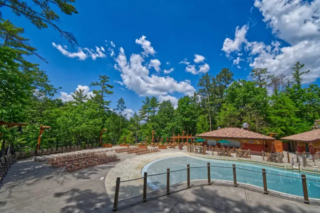 $214,900 | 2411 River Wisconsin Dells Wi 53965, Unit 2251, Wisconsin Dells, WI 53965