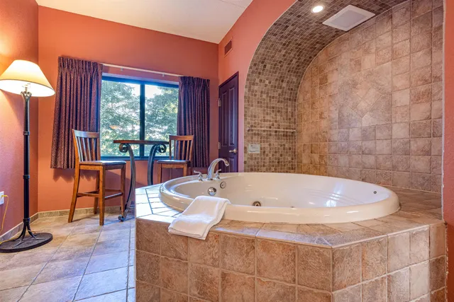 $214,900 | 2411 River Wisconsin Dells Wi 53965, Unit 2251, Wisconsin Dells, WI 53965