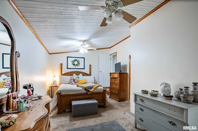 $165,000 | 522 North Division Street, Carterville, IL 62918