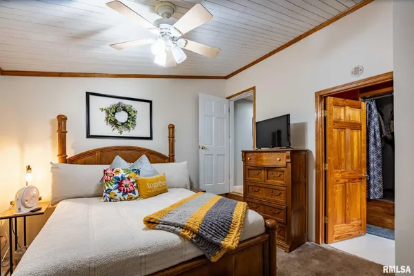 $165,000 | 522 North Division Street, Carterville, IL 62918