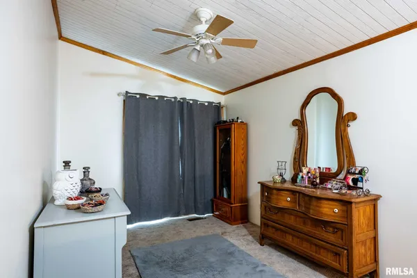 $165,000 | 522 North Division Street, Carterville, IL 62918