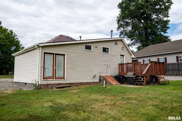 $165,000 | 522 North Division Street, Carterville, IL 62918