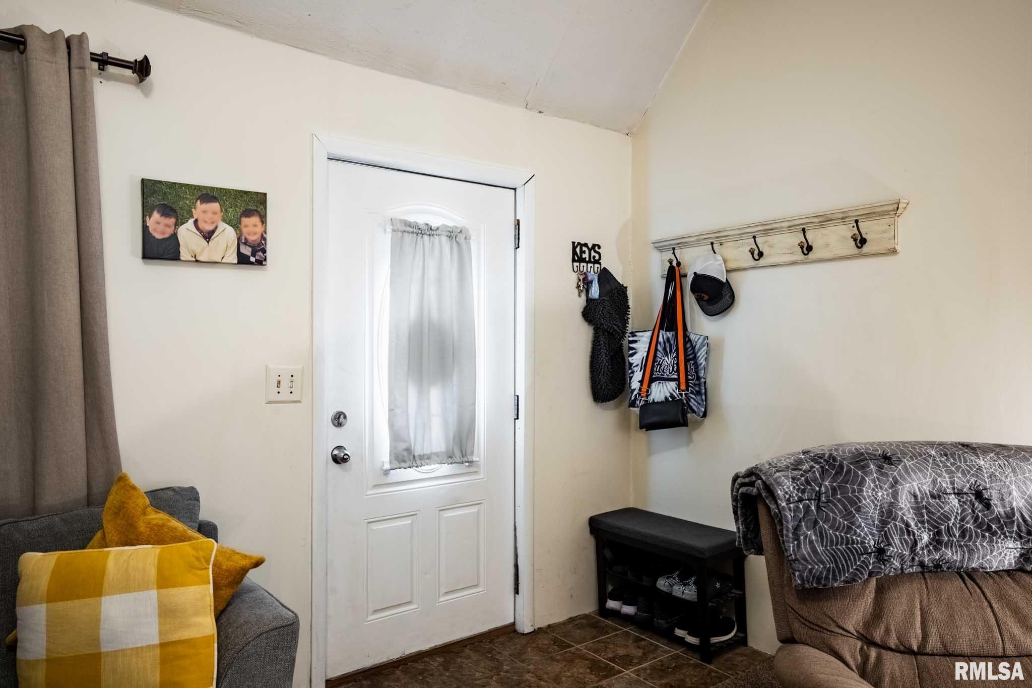 522 North Division Street Carterville, IL 62918 - Photo 4 of 25