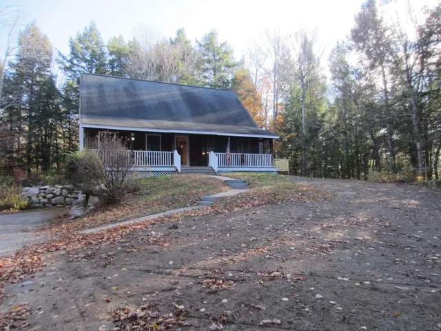 $544,900 | 114 Ledgewood Terrace, Bristol, NH 03222