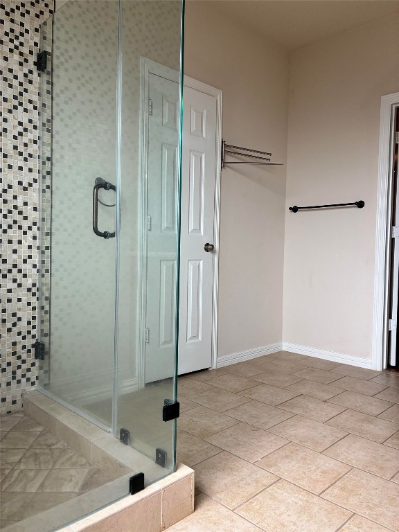 20518 Bonds Creek Lane Spring, TX 77388 - Photo 23 of 30 a bathroom with a shower