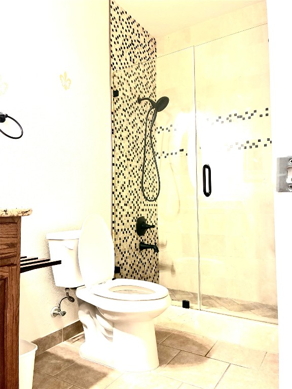 20518 Bonds Creek Lane Spring, TX 77388 - Photo 27 of 30 a bathroom with a shower