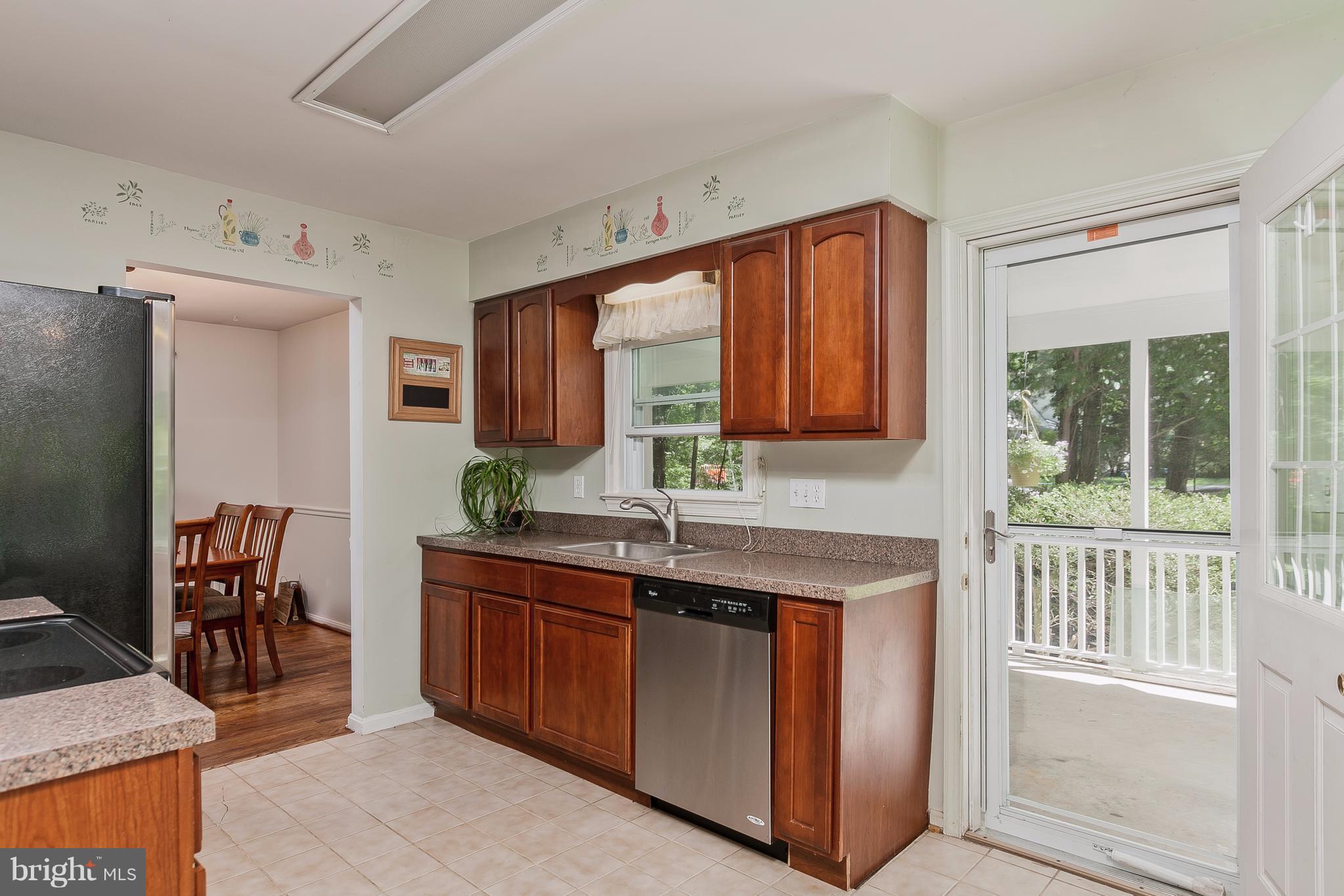 10117 Clearspring Road Damascus, MD 20872 - Photo 8 of 30 Kitchen