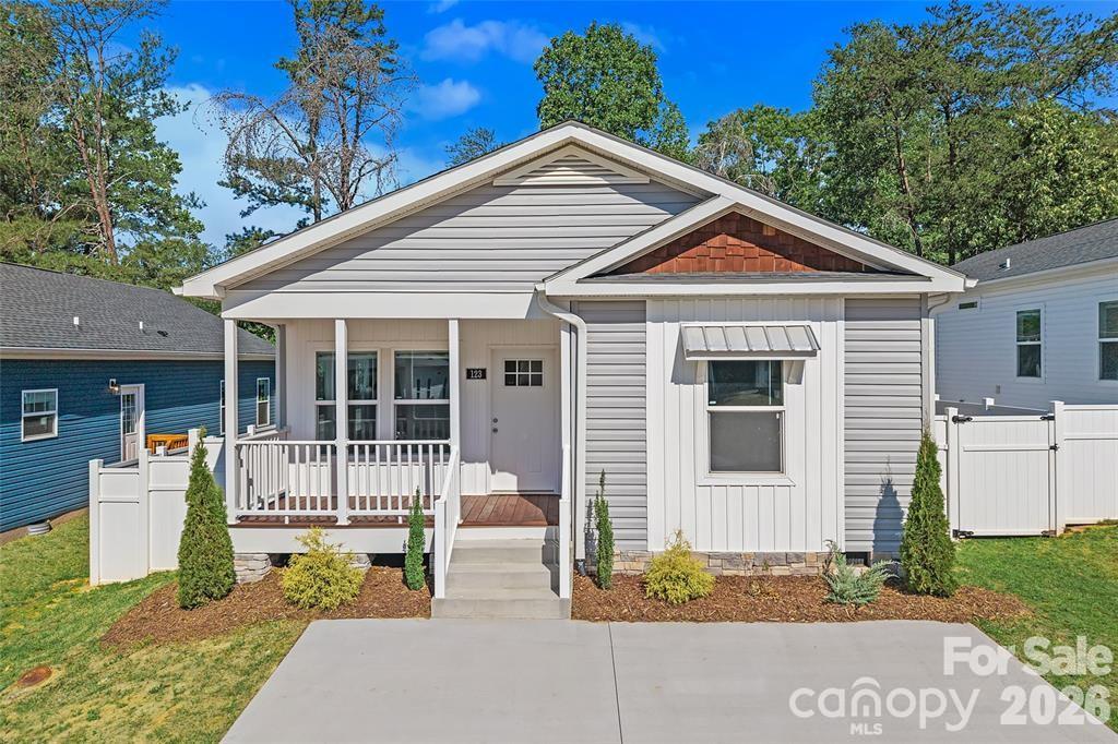124 Bellamy Road Asheville, NC 28806 - Photo 1 of 23