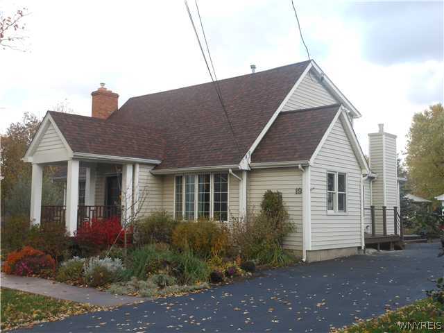 19 Cemetery Road Lancaster, NY 14086 - Photo 1 of 1 Exterior Front