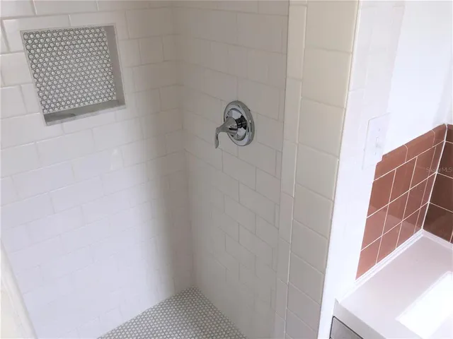 a view of utility room