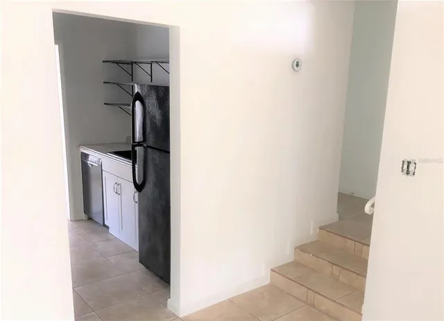 a view of empty room with window