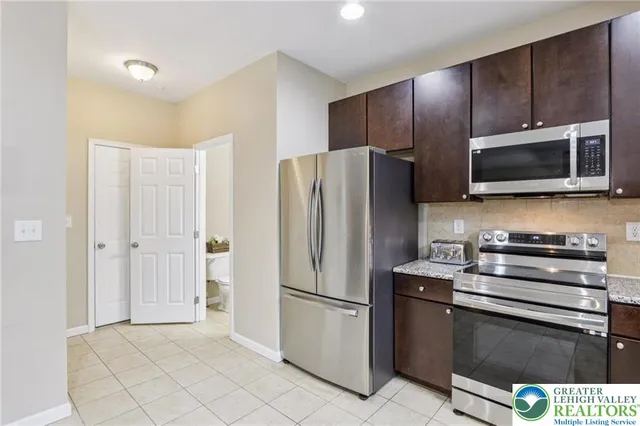 $2,695 | 270 Milkweed Drive, Allentown, PA 18104