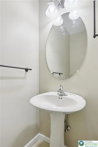 $2,695 | 270 Milkweed Drive, Allentown, PA 18104