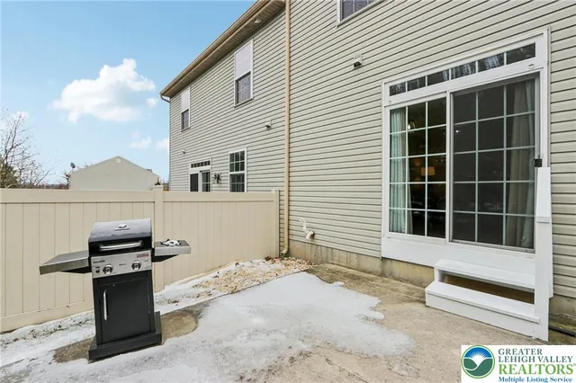 $2,695 | 270 Milkweed Drive, Allentown, PA 18104