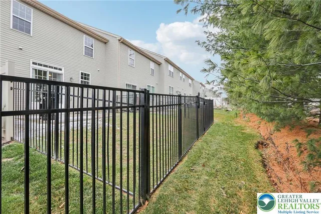 $2,695 | 270 Milkweed Drive, Allentown, PA 18104