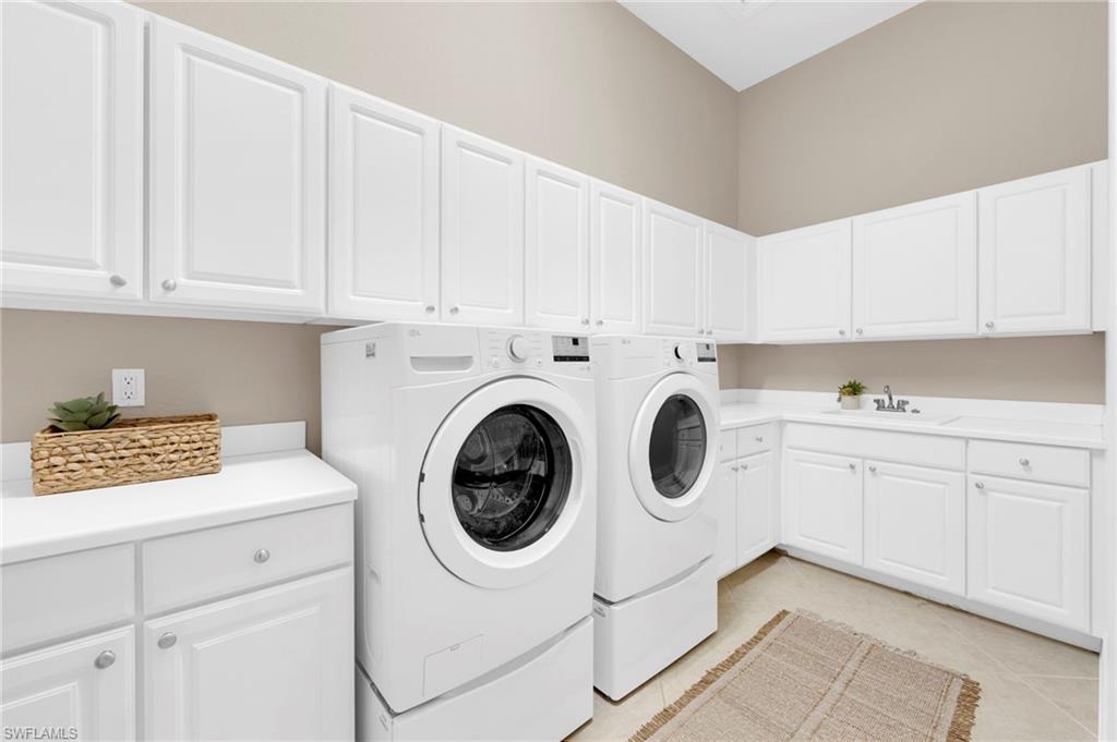 7116 Lemuria Circle, Unit 403 Naples, FL 34109 - Photo 27 of 36