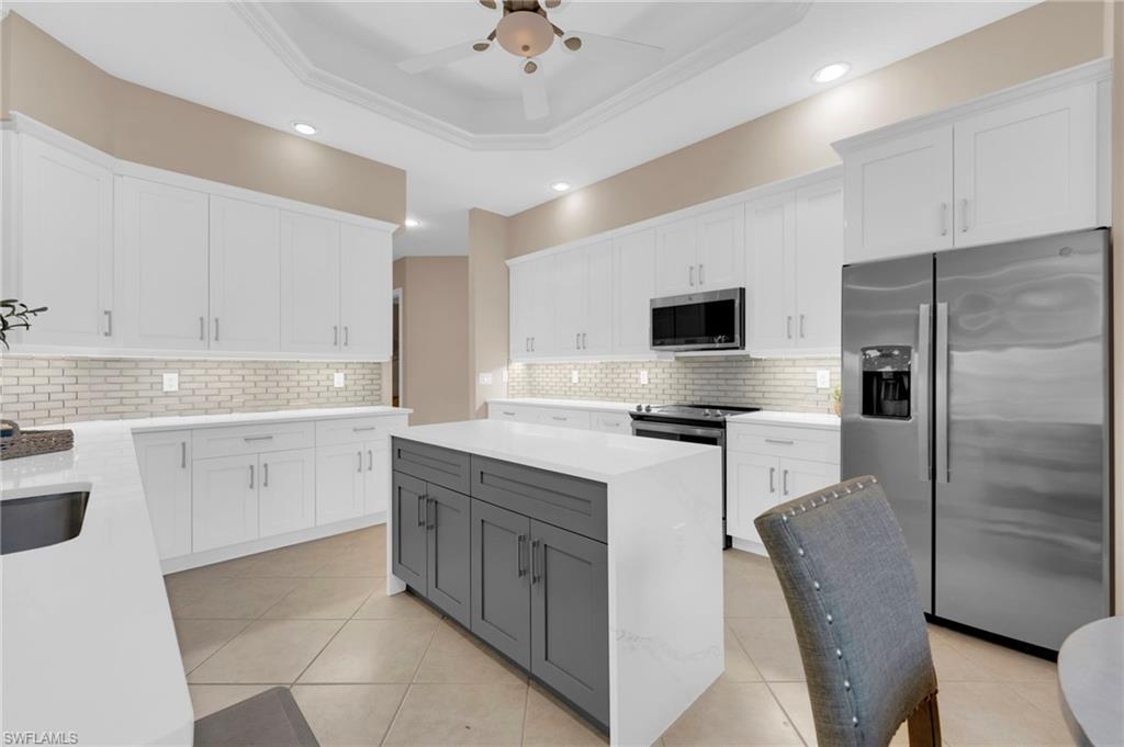 7116 Lemuria Circle, Unit 403 Naples, FL 34109 - Photo 9 of 36