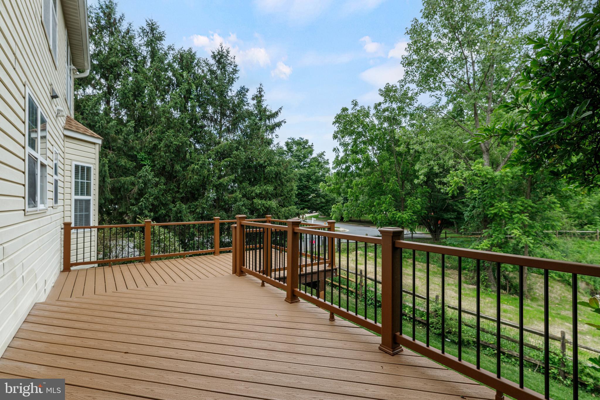 201 Marshall Wood Road Reisterstown, MD 21136 - Photo 5 of 28 Huge Trex Deck