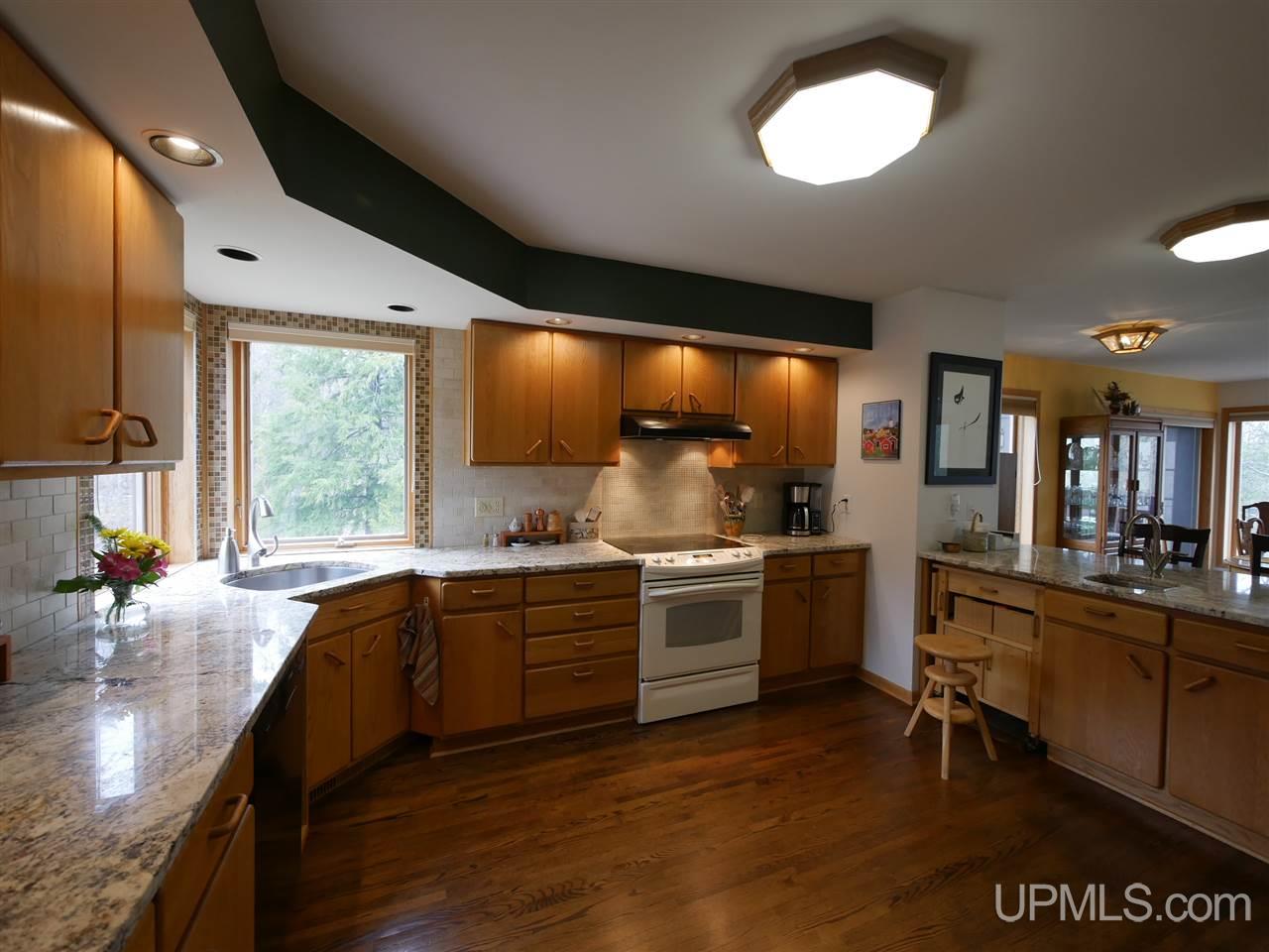 46434 Paradise Road Houghton, MI 49931 - Photo 9 of 50 Gallery Image 9