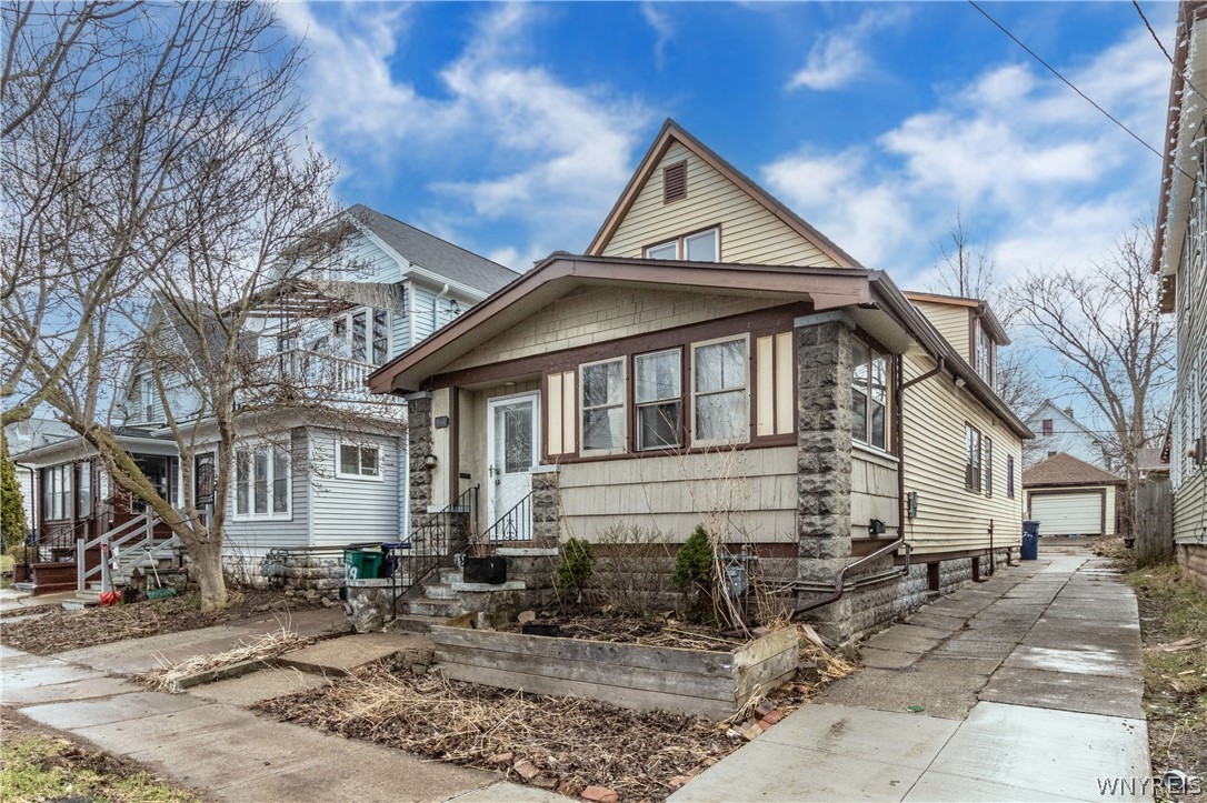 107 Hawley Street, Unit 2 Buffalo, NY 14213 - Photo 2 of 24 107 Hawley