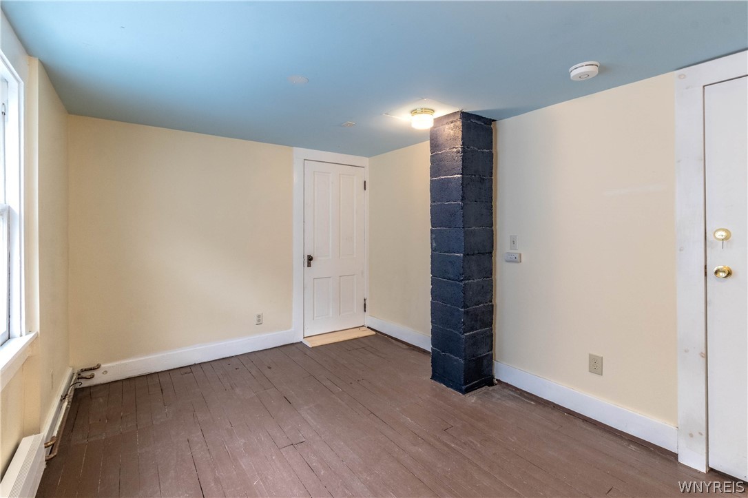 107 Hawley Street, Unit 2 Buffalo, NY 14213 - Photo 21 of 24 Additional bedroom or living room