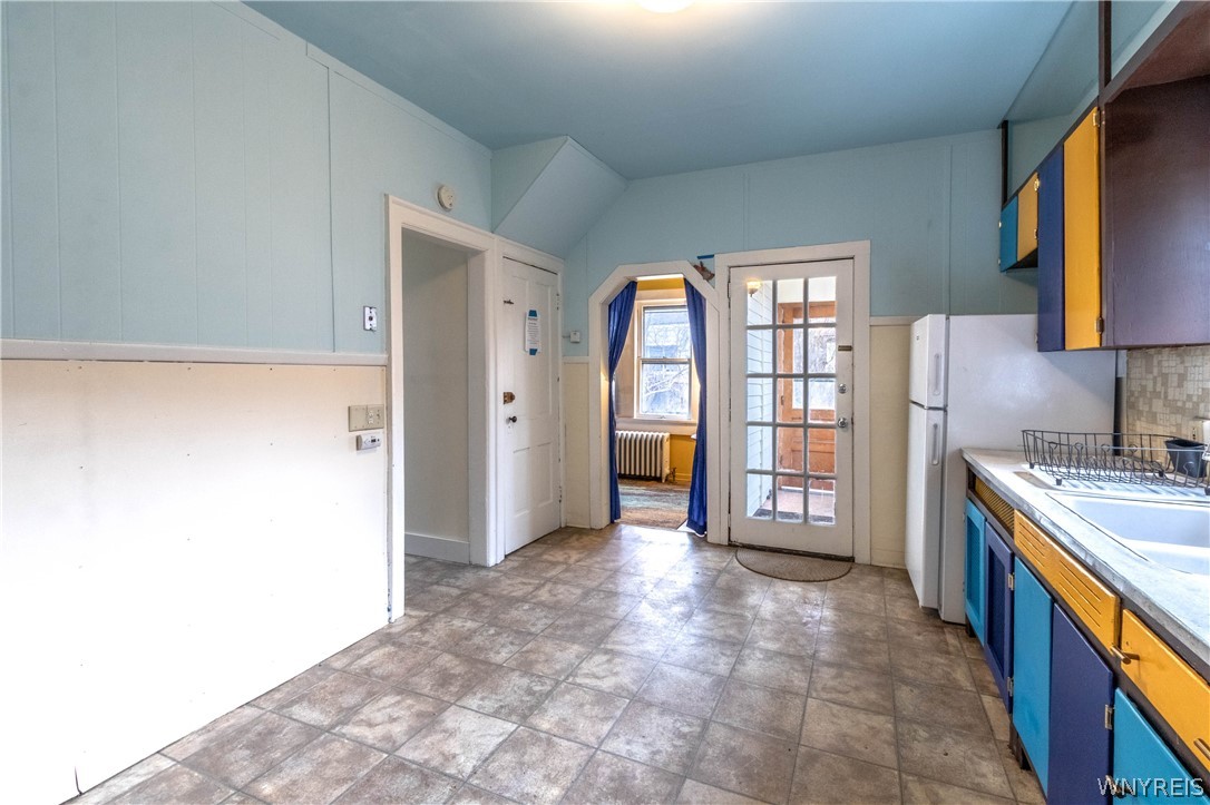 107 Hawley Street, Unit 2 Buffalo, NY 14213 - Photo 5 of 24 Kitchen