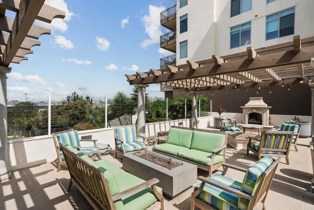 $1,160,000 | 1019 Costa Pacifica Way, Unit 1210, Oceanside, CA 92054