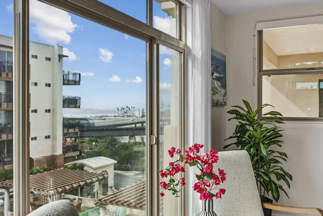 $1,160,000 | 1019 Costa Pacifica Way, Unit 1210, Oceanside, CA 92054