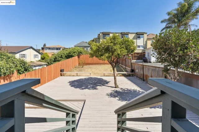$725,000 | 2322 East 21st Street, Oakland, CA 94601